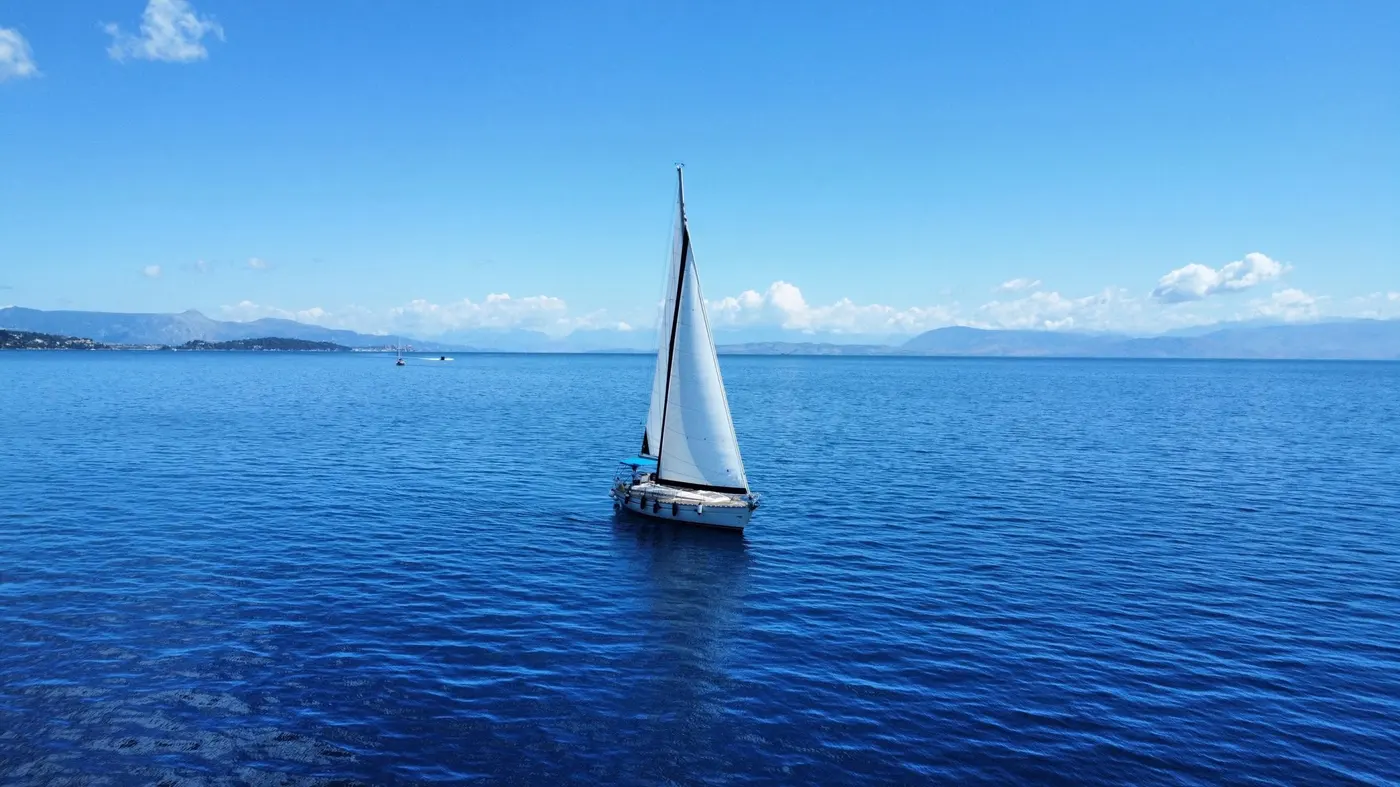 Bavaria 41, photo 1 of 7