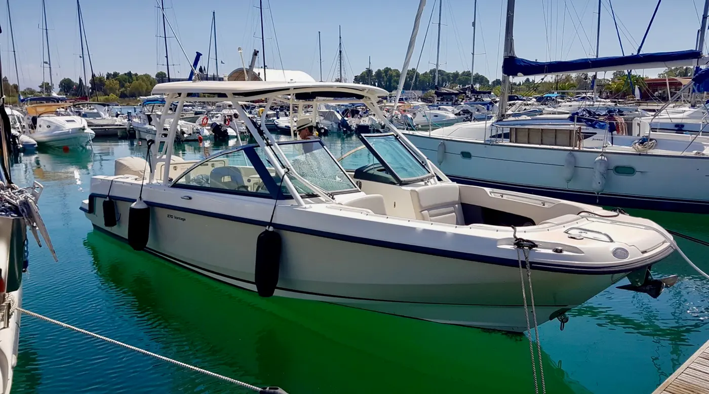 Boston Whaler 270 Vantage 2015, photo 1 of 7