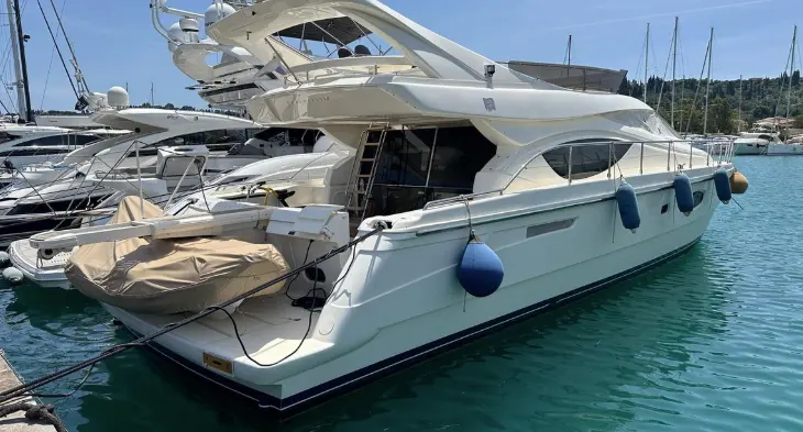 Ferretti Yachts 550 2006, photo 1 of 7